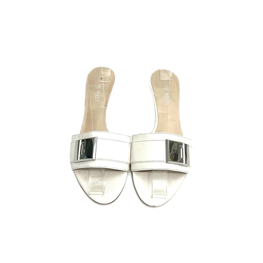 Vintage Y2K white leather slip on buckle polly style kitten heels
